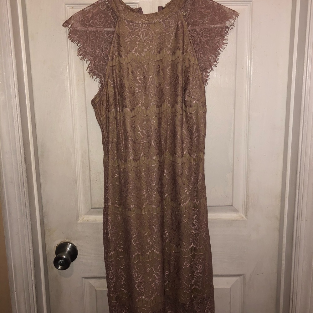 Mini pink lace dress